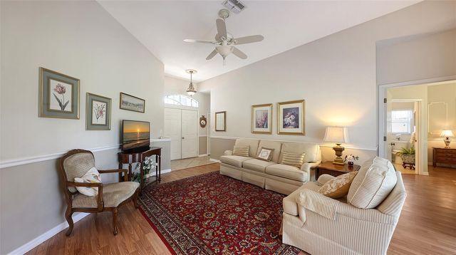 4933 THAMES LANE, Sarasota, FL 34238