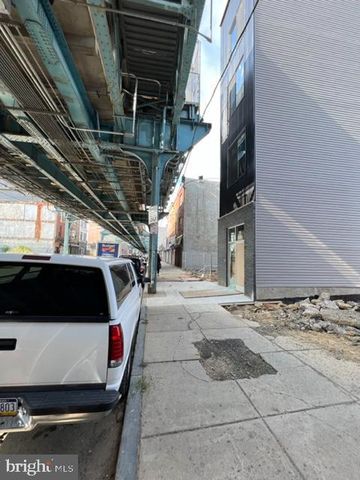 2256 N FRONT ST, Philadelphia, PA 19133