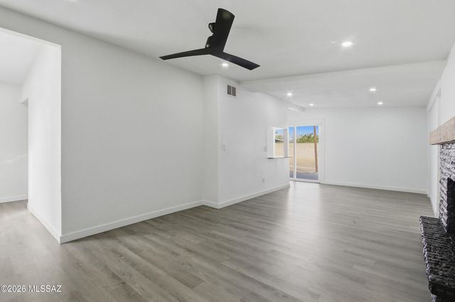 4842 N Maryvale Avenue, Tucson, AZ 85705