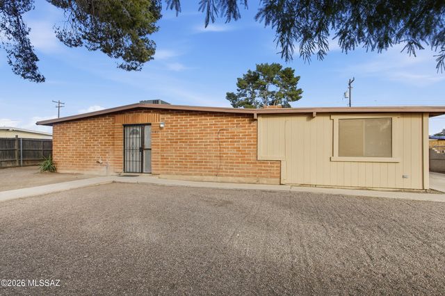 4842 N Maryvale Avenue, Tucson, AZ 85705