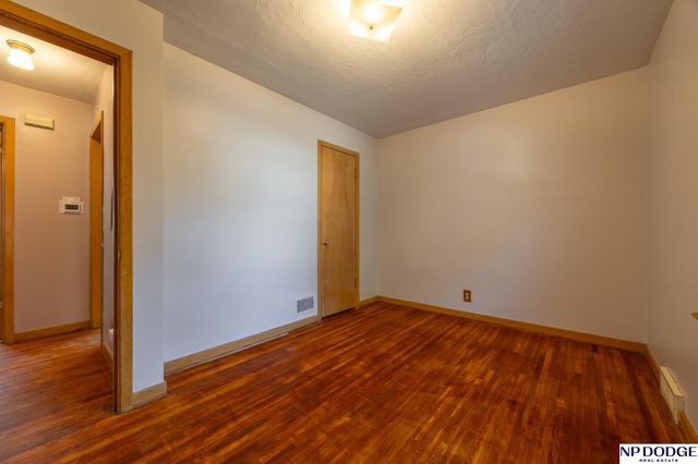 1328 N 39Th Street, Lincoln, NE 68503
