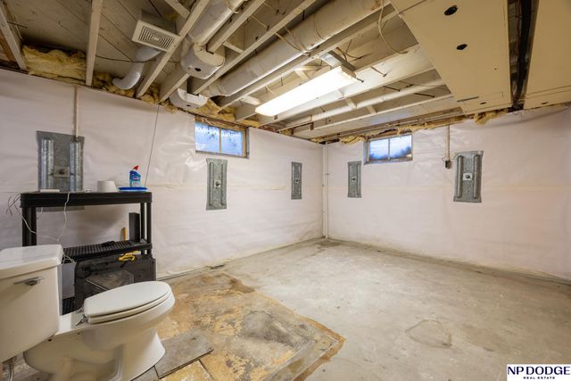1328 N 39Th Street, Lincoln, NE 68503