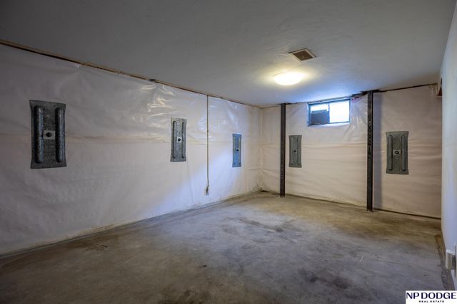 1328 N 39Th Street, Lincoln, NE 68503