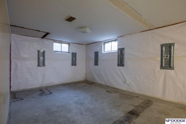 1328 N 39Th Street, Lincoln, NE 68503