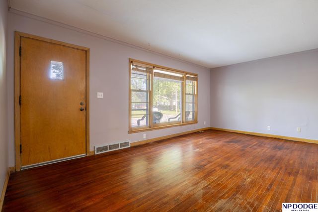 1328 N 39Th Street, Lincoln, NE 68503