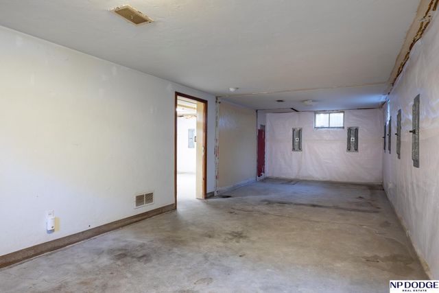 1328 N 39Th Street, Lincoln, NE 68503