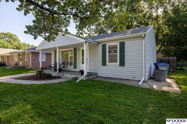 1328 N 39Th Street, Lincoln, NE 68503