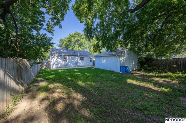 1328 N 39Th Street, Lincoln, NE 68503