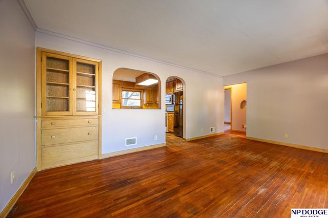 1328 N 39Th Street, Lincoln, NE 68503