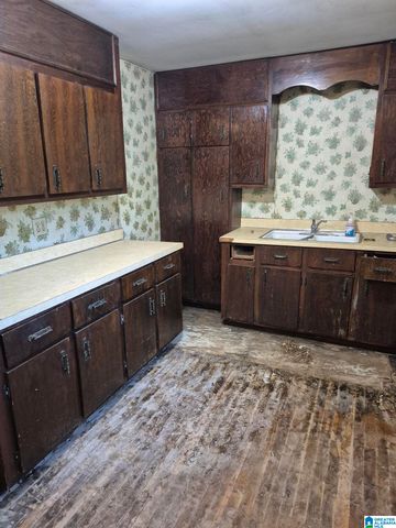 6121 COUNTY ROAD 42, Jemison, AL 35085