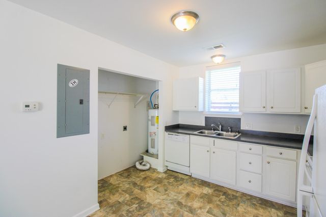 108 E 6th North Street A, Summerville, SC 29483