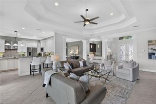 3384 Atlantic CIR, Naples, FL 34119