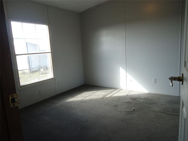 112 Valley View Drive, Shawnee, OK 74804