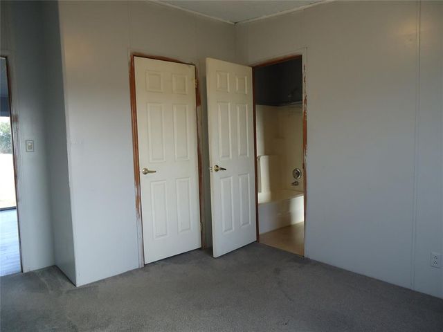 112 Valley View Drive, Shawnee, OK 74804