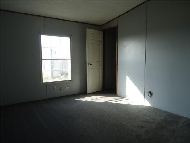 112 Valley View Drive, Shawnee, OK 74804