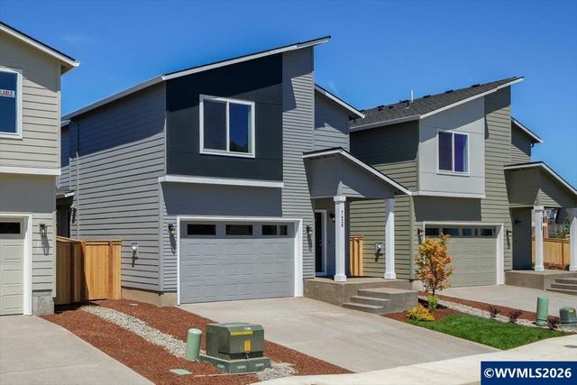 7426 SE Berg Dr, Corvallis, OR 97330