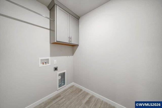 7426 SE Berg Dr, Corvallis, OR 97330