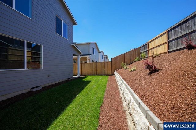 7426 SE Berg Dr, Corvallis, OR 97330