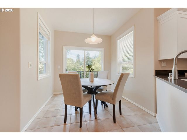 9615 Sw 49TH Ave, Portland, OR 97219