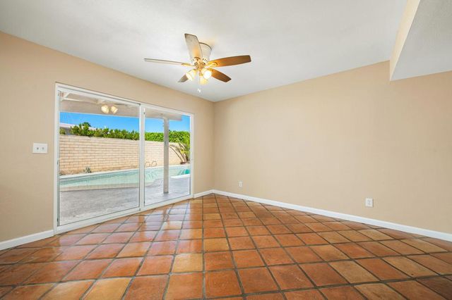 1374 E Madero Circle, Palm Springs, CA 92262