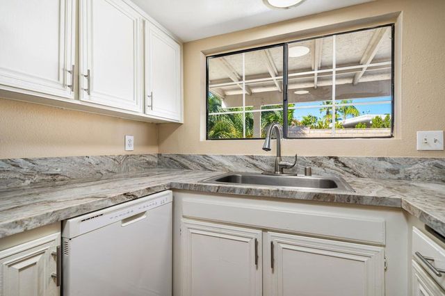 1374 E Madero Circle, Palm Springs, CA 92262