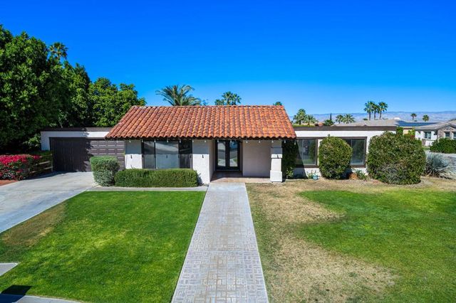 1374 E Madero Circle, Palm Springs, CA 92262