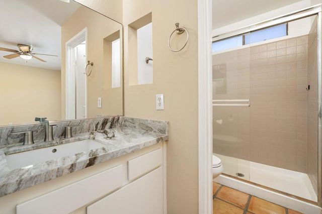 1374 E Madero Circle, Palm Springs, CA 92262