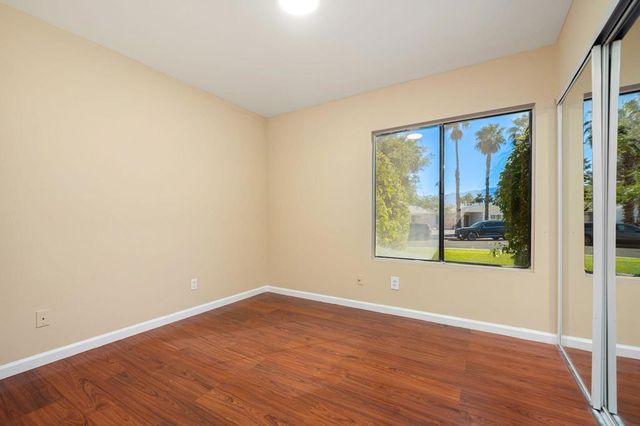 1374 E Madero Circle, Palm Springs, CA 92262