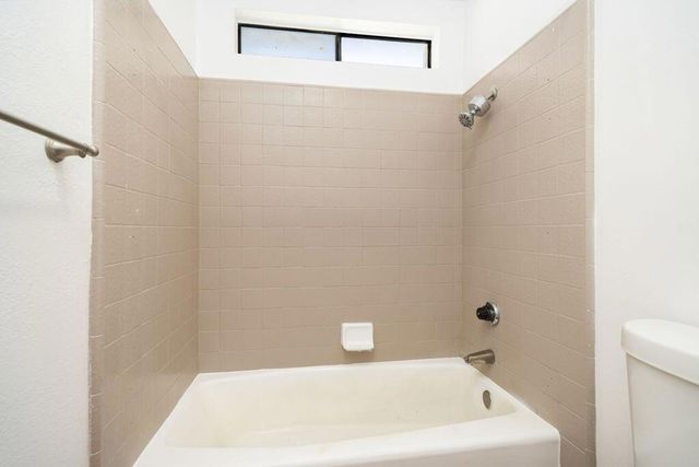 1374 E Madero Circle, Palm Springs, CA 92262