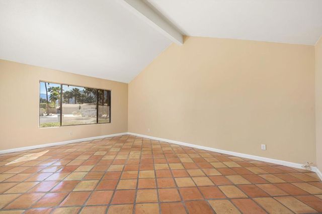 1374 E Madero Circle, Palm Springs, CA 92262