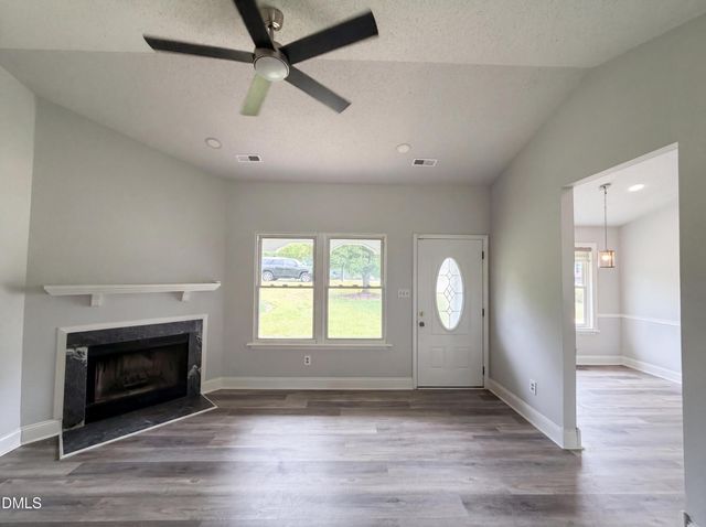 617 Country Lane, Holly Springs, NC 27540