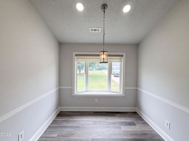 617 Country Lane, Holly Springs, NC 27540