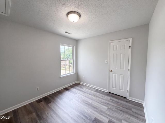 617 Country Lane, Holly Springs, NC 27540