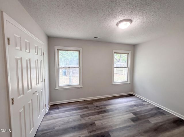 617 Country Lane, Holly Springs, NC 27540
