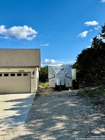 120 Sam Houston, Kerrville, TX 78028