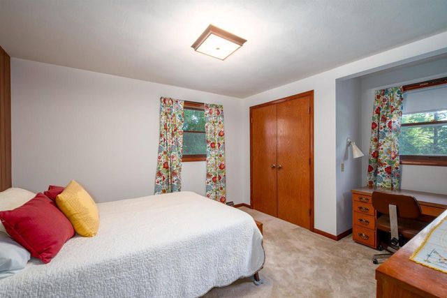1040 MARICOPA DRIVE, Oshkosh, WI 54904