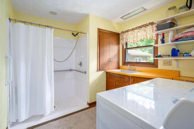 1040 MARICOPA DRIVE, Oshkosh, WI 54904
