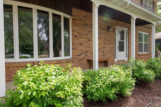 1040 MARICOPA DRIVE, Oshkosh, WI 54904
