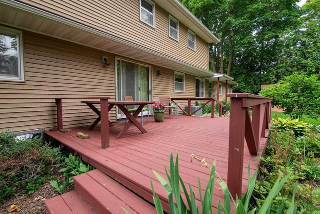 1040 MARICOPA DRIVE, Oshkosh, WI 54904