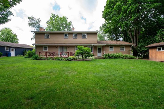 1040 MARICOPA DRIVE, Oshkosh, WI 54904