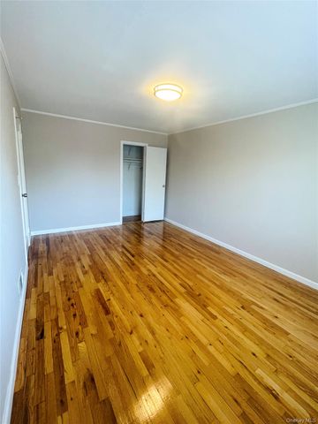 15022 58th Avenue, Flushing, NY 11355