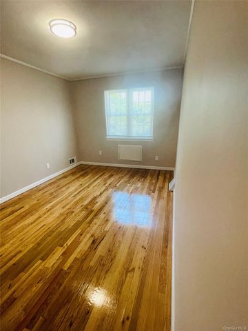 15022 58th Avenue, Flushing, NY 11355