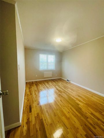 15022 58th Avenue, Flushing, NY 11355