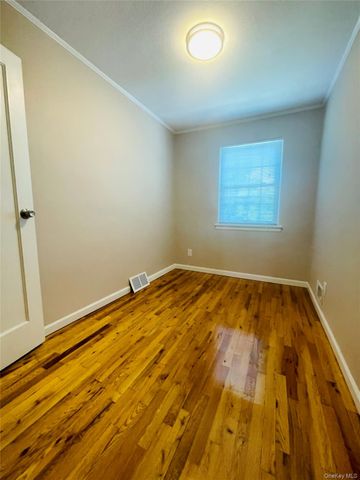 15022 58th Avenue, Flushing, NY 11355
