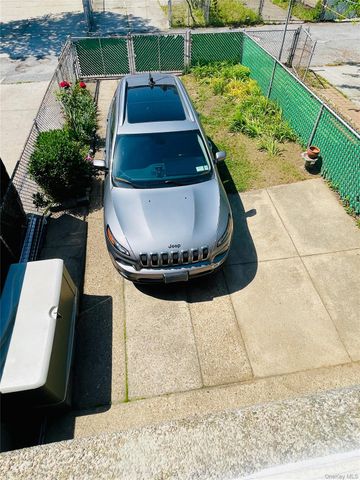 15022 58th Avenue, Flushing, NY 11355