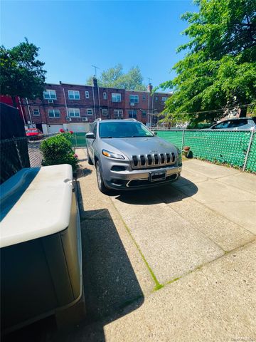 15022 58th Avenue, Flushing, NY 11355