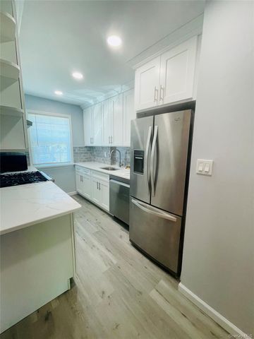 15022 58th Avenue, Flushing, NY 11355