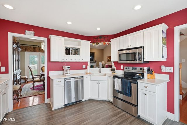 2119 Country Brook Lane, Knoxville, TN 37921