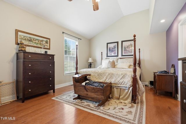 2119 Country Brook Lane, Knoxville, TN 37921