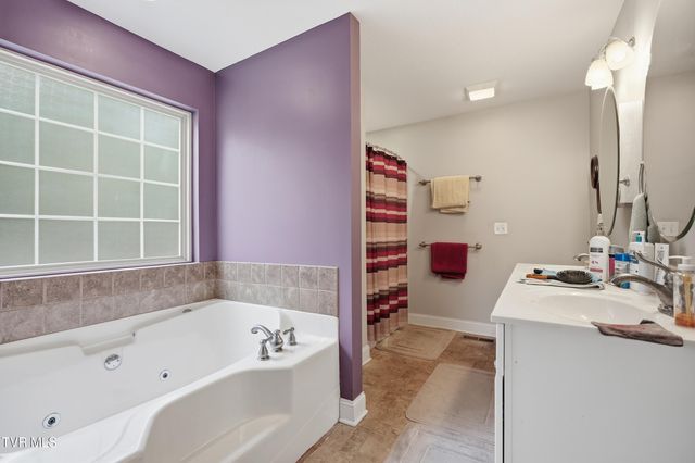 2119 Country Brook Lane, Knoxville, TN 37921